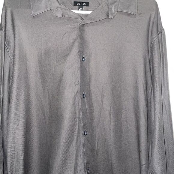 Men’s button down shirt - Picture 2 of 4